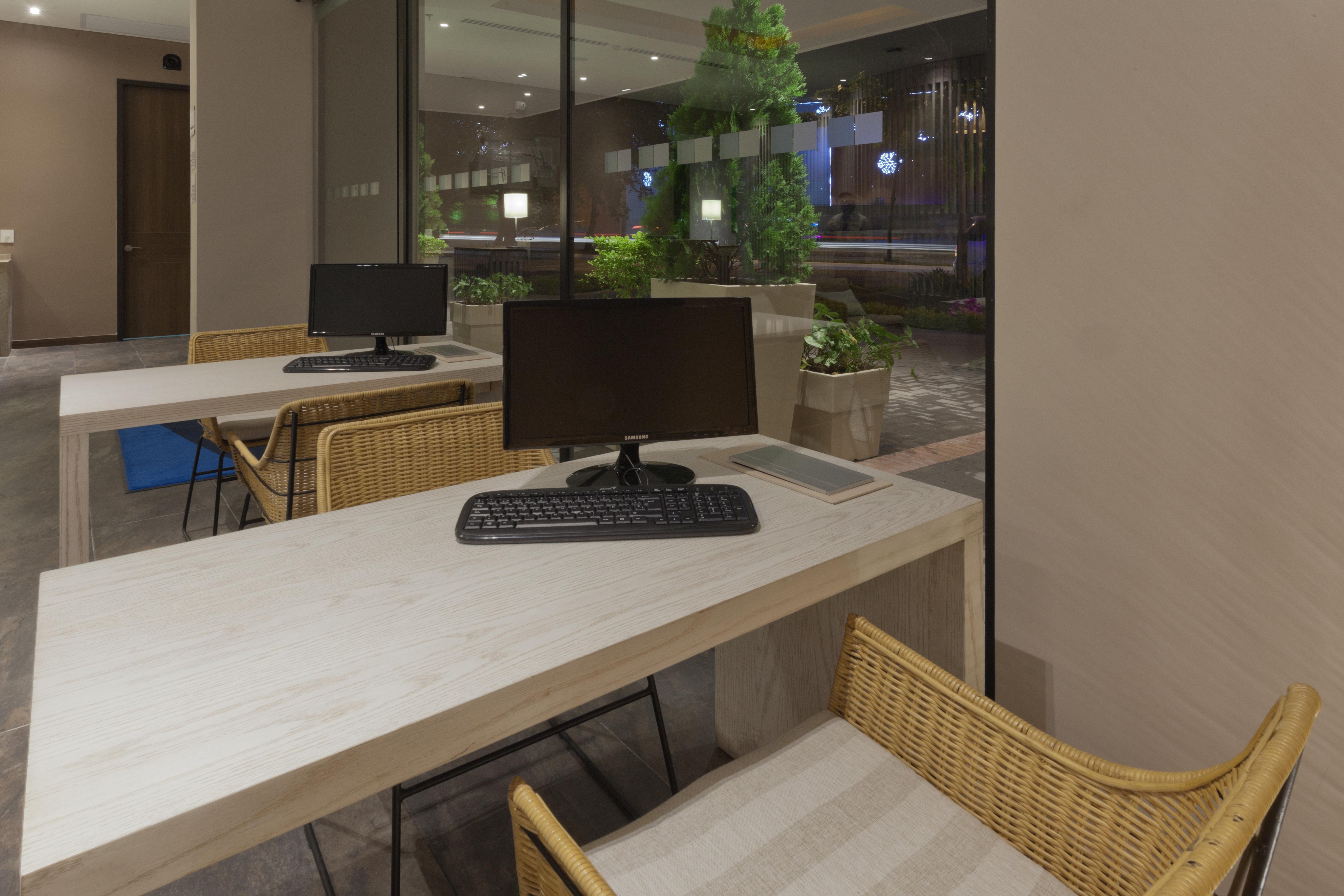 Holiday Inn Express Yopal By Ihg Экстерьер фото