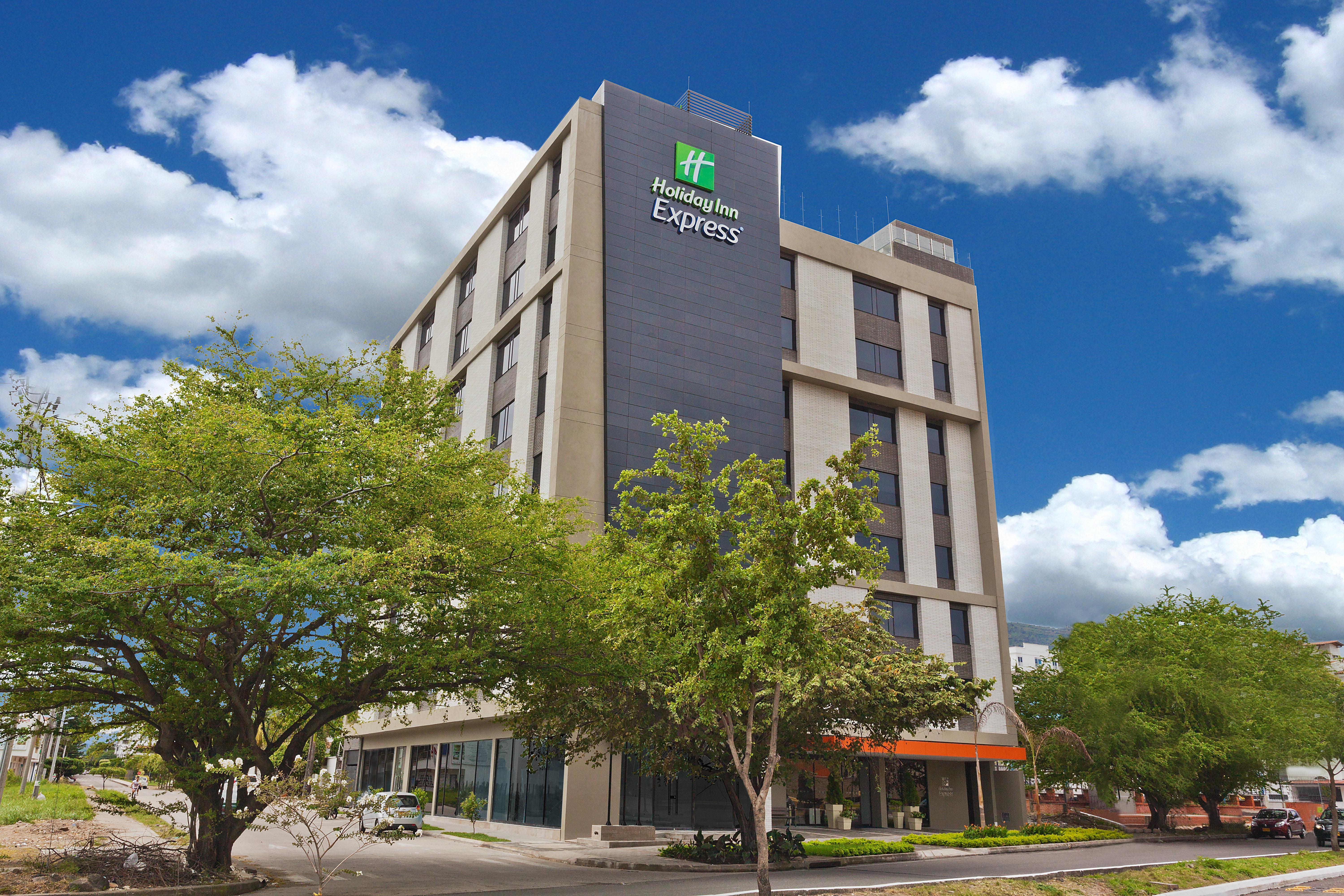 Holiday Inn Express Yopal By Ihg Экстерьер фото