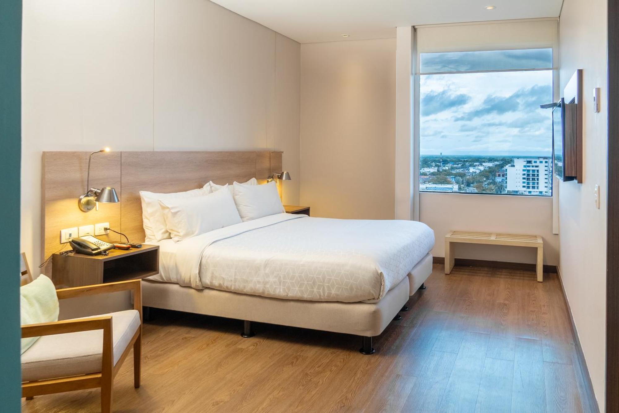 Holiday Inn Express Yopal By Ihg Экстерьер фото