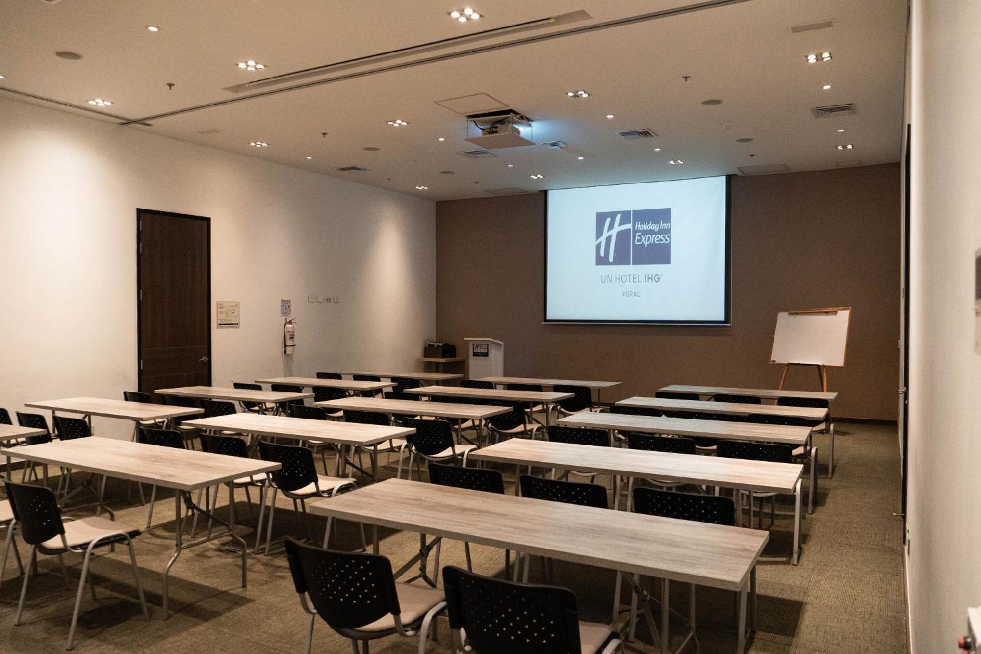 Holiday Inn Express Yopal By Ihg Экстерьер фото