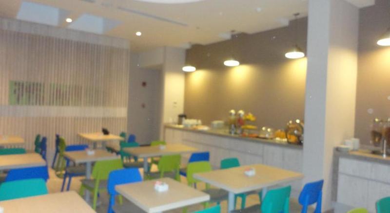 Holiday Inn Express Yopal By Ihg Экстерьер фото